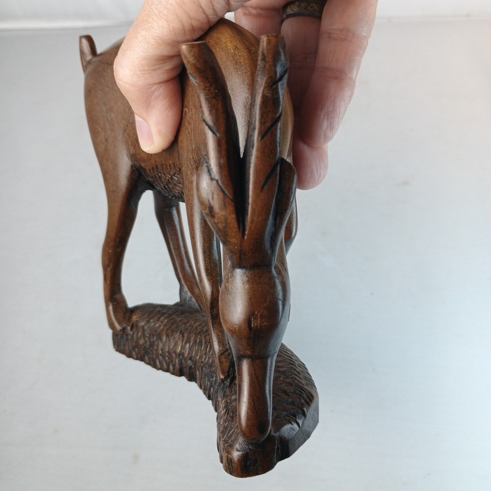 Hand Carved Grazing Antelope Oryx Gazelle Brown Sculpture Statue Hard Wood 5" - Picture 11 of 12
